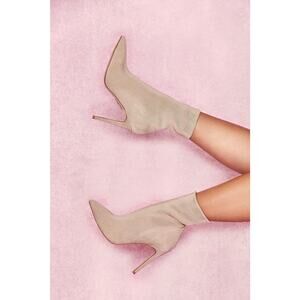 HOUSE OF CB LONDON Size 41 EU Sakura Stone Bandage Rib Ankle Boots Fall Winter